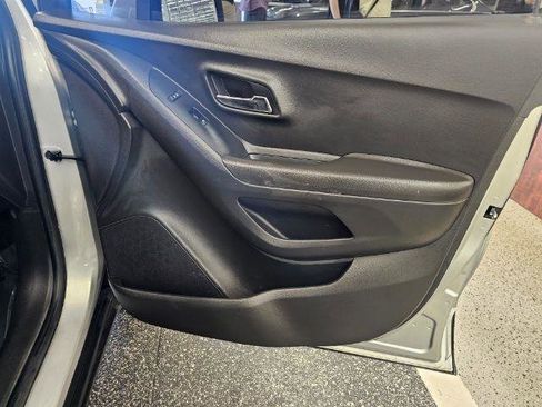 Used 2020 Chevrolet Trax LS w/ Tint and Cruise Package image 25