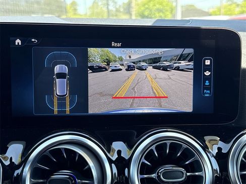 Certified 2025 Mercedes-Benz GLA 250 image 28