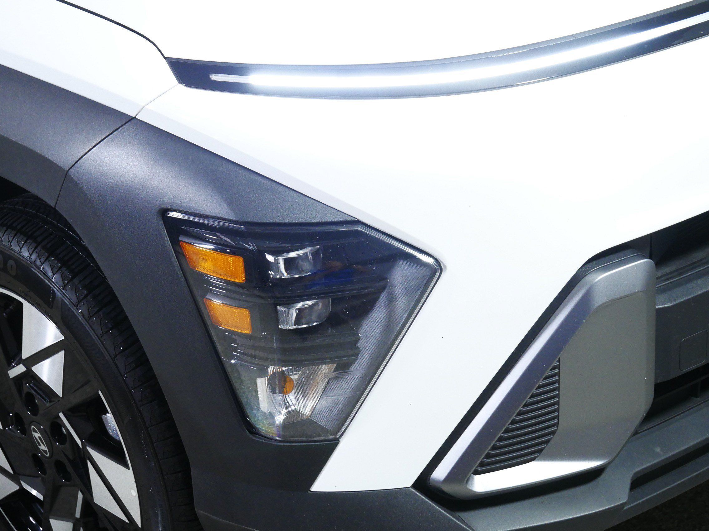 Used 2025 Hyundai Kona SEL AWD/4WD image 16