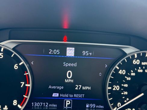 Used 2020 Nissan Altima 2.5 Platinum FWD image 16