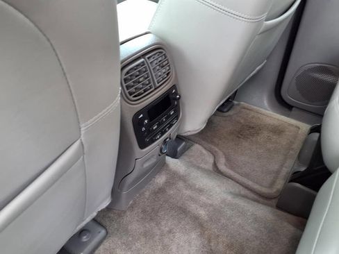 Used 2008 Chevrolet TrailBlazer LT w/ Cargo Convenience Package image 8