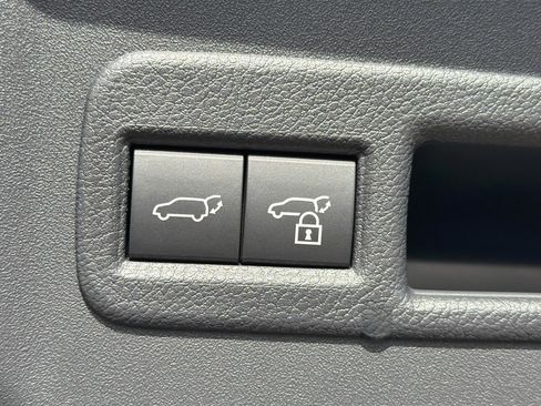 New 2026 Subaru Solterra image 11