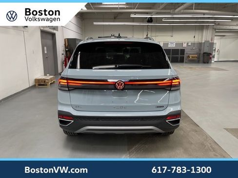 New 2026 Volkswagen Taos SEL image 3