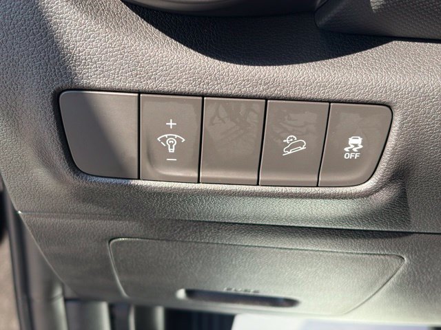 Used 2023 Hyundai Kona SEL AWD/4WD image 24