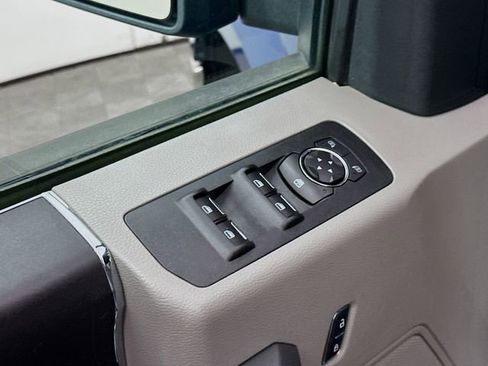 Used 2018 Ford F150 XLT image 17