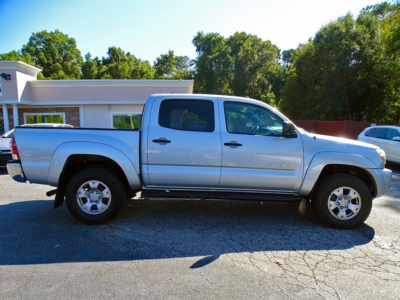 Used 2011 Toyota Tacoma 4x4 Double Cab w/ SR5 Pkg #2 image 8