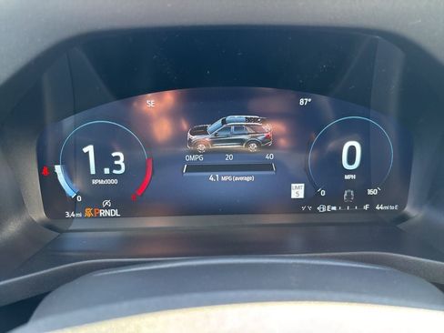 New 2025 Ford Explorer Active w/ Active Comfort Package image 10