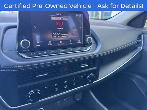Used 2023 Nissan Rogue S AWD/4WD image 14