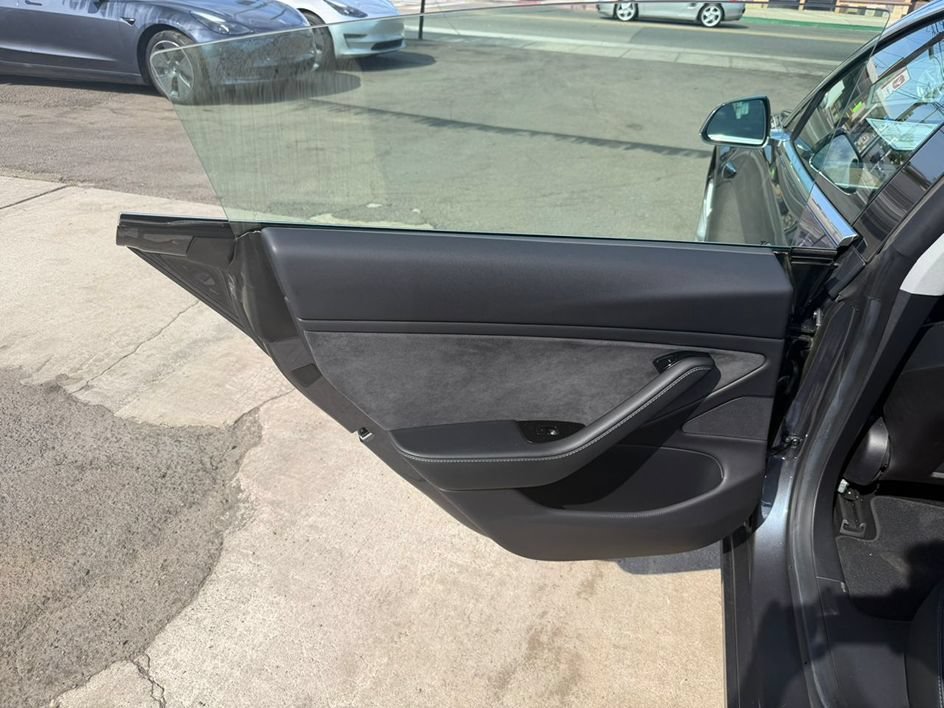 Used 2019 Tesla Model 3 Standard Range Plus RWD image 24