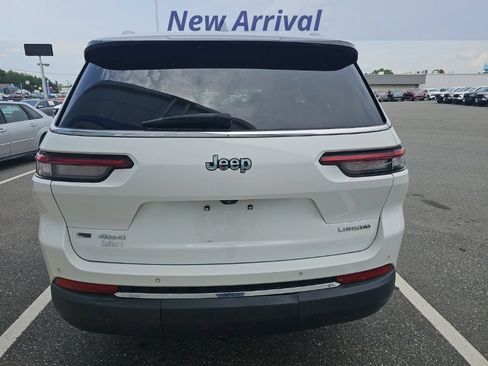 Used 2021 Jeep Grand Cherokee L Laredo w/ Luxury Tech Group I AWD/4WD image 6