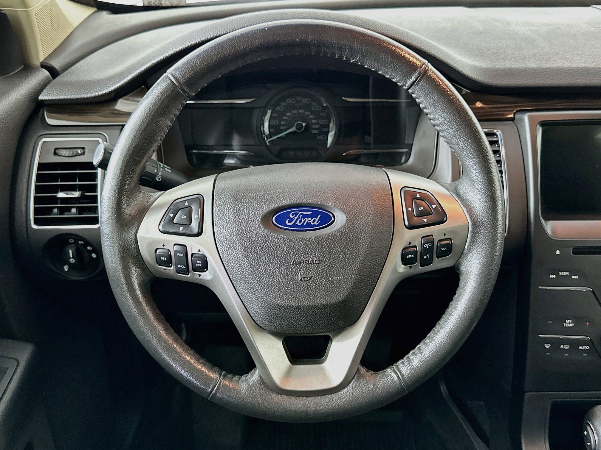 Used 2019 Ford Flex SEL w/ Class III Trailer Tow Package AWD/4WD image 17