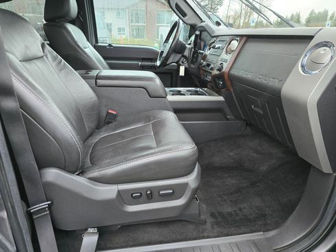 Used 2011 Ford F350 Lariat image 30