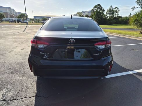 Used 2024 Toyota Corolla LE FWD image 7