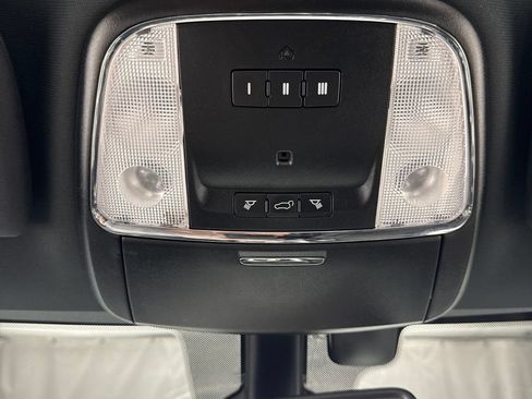 Used 2018 Jeep Grand Cherokee Trailhawk AWD/4WD image 24