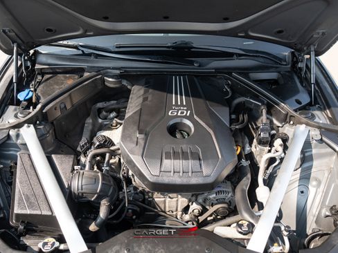 Used 2022 Genesis G70 2.0T image 43