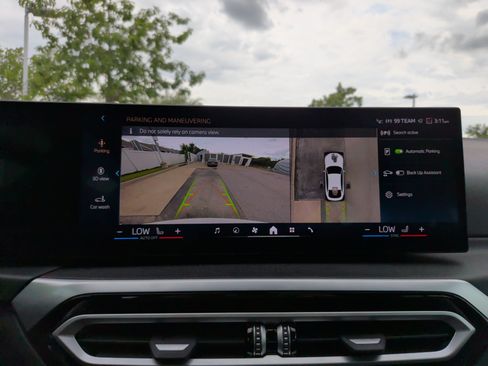 Used 2024 BMW i4 eDrive35 w/ Premium Package RWD image 18