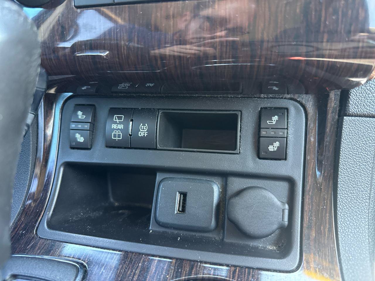 Used 2015 Chevrolet Traverse LT w/ Style and Technology Package FWD image 43