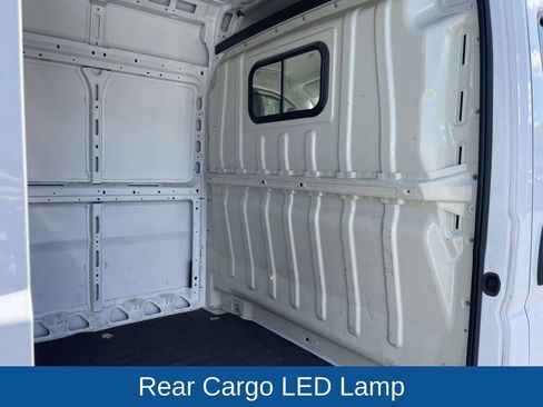 Used 2025 RAM ProMaster 2500 w/ Convenience Group FWD image 15