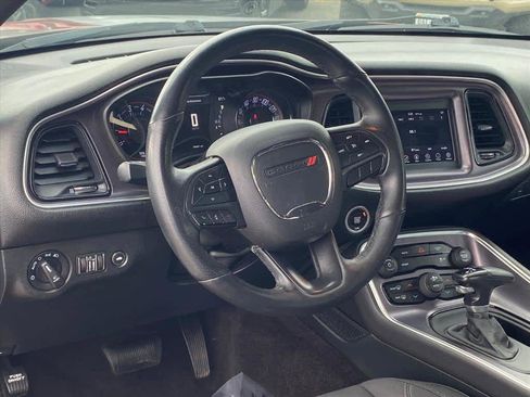 Used 2018 Dodge Challenger R/T w/ Blacktop Package image 9