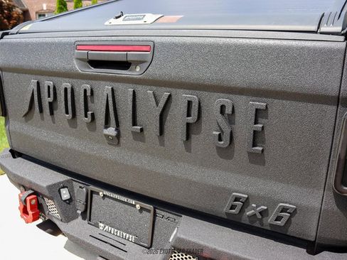 Used 2025 Jeep Gladiator Sport AWD/4WD image 90