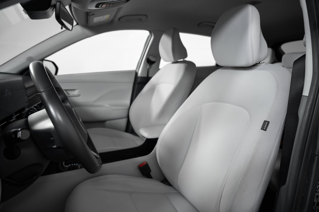 Certified 2025 Hyundai Kona SEL FWD image 21