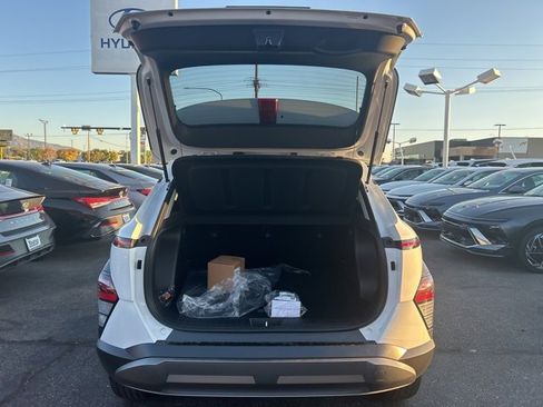 New 2026 Hyundai Kona SEL Premium image 28