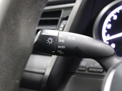 Used 2021 Toyota Camry LE FWD image 36