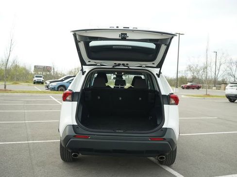 Used 2024 Toyota RAV4 XLE image 16