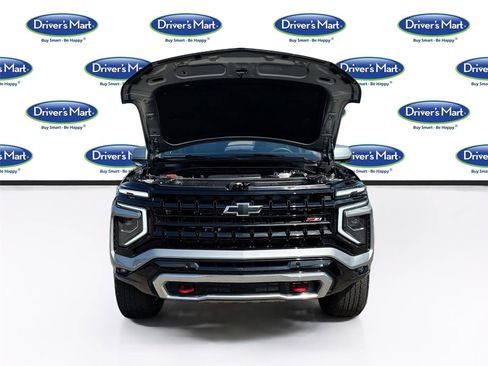 Used 2025 Chevrolet Suburban Z71 AWD/4WD image 33