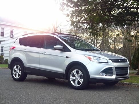 Used 2013 Ford Escape SE image 6