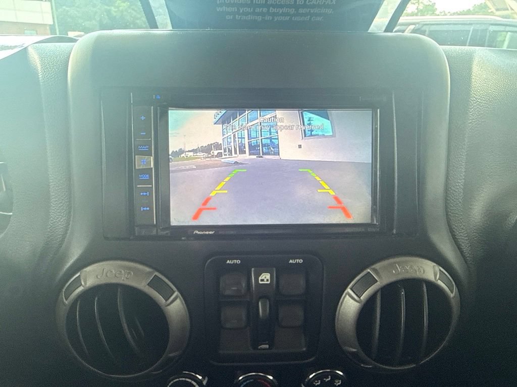 Used 2018 Jeep Wrangler Unlimited Sport S AWD/4WD image 27