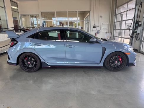 Used 2019 Honda Civic Type R image 7