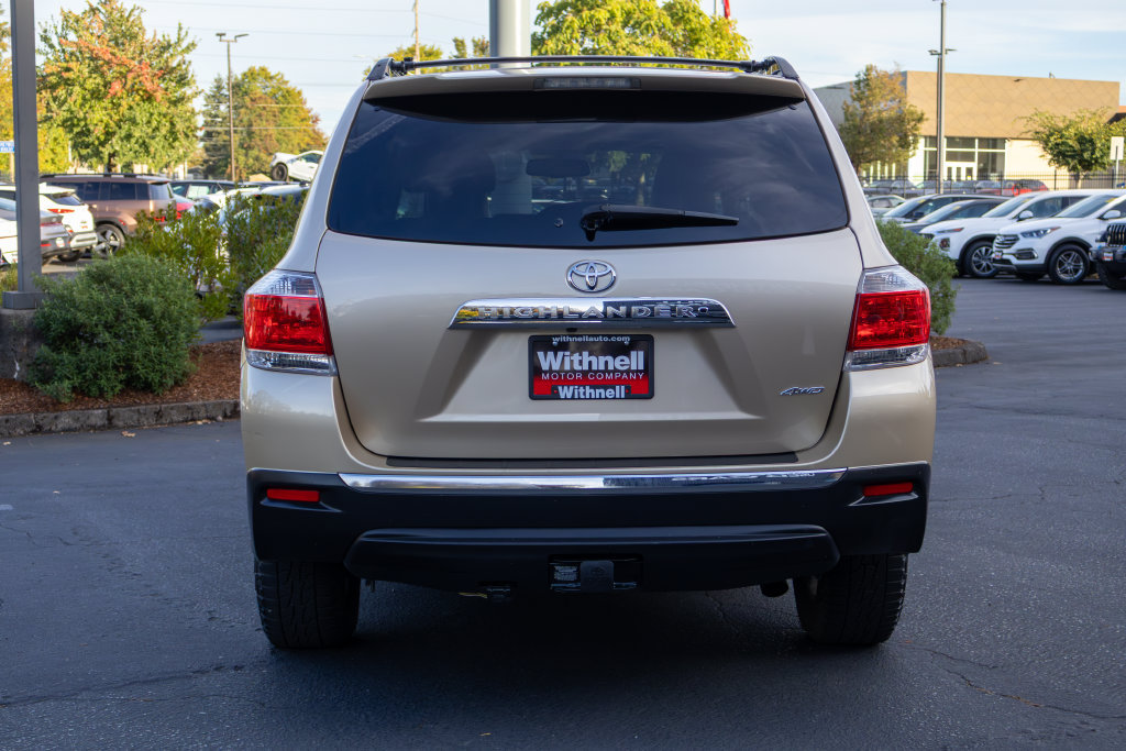 Used 2013 Toyota Highlander SE AWD/4WD image 8
