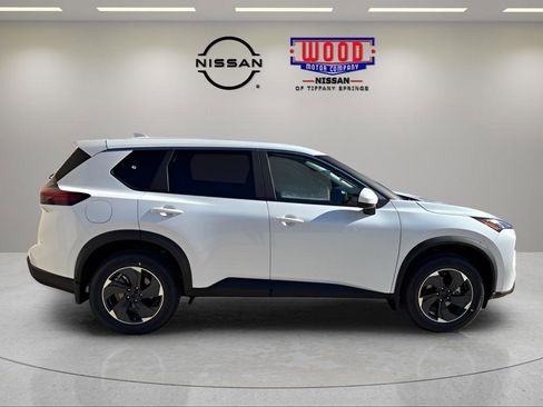 New 2026 Nissan Rogue SV AWD/4WD image 2