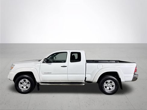 Used 2012 Toyota Tacoma PreRunner w/ SR5 Pkg RWD image 9