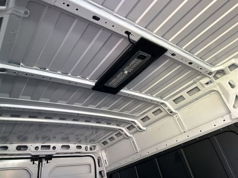 Used 2025 RAM ProMaster 2500 w/ Convenience Group FWD image 30