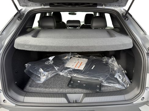 New 2025 Volkswagen ID.4 Pro image 17