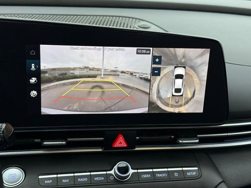 Used 2024 Hyundai Elantra Limited image 26