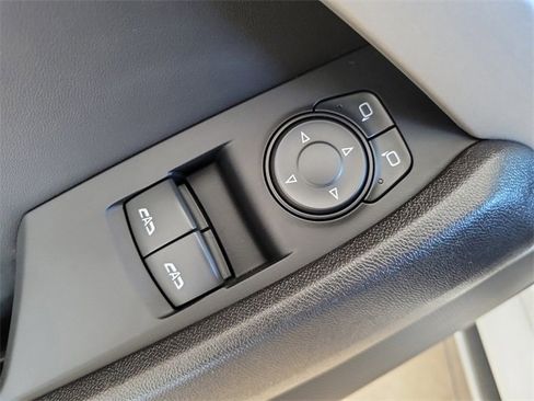 Used 2018 Chevrolet Camaro LT image 10