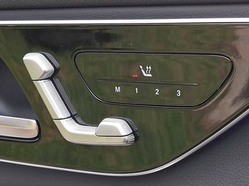 Used 2026 Mercedes-Benz GLC 300 4MATIC image 21