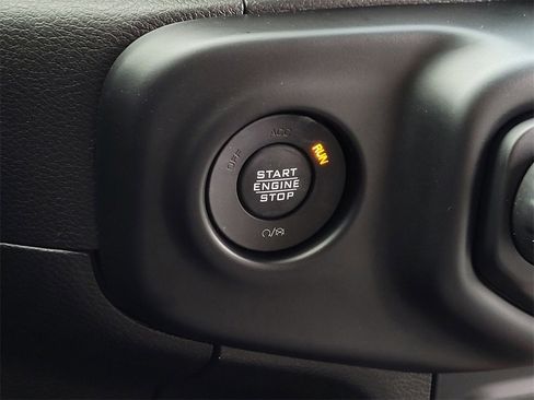 Used 2021 Jeep Gladiator Overland image 23