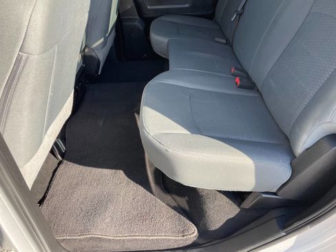 Used 2018 RAM 3500 Tradesman w/ Chrome Appearance Group image 23