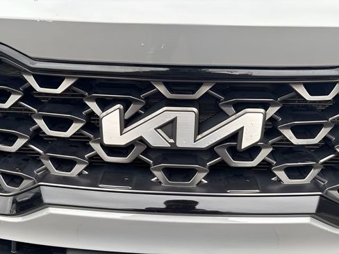 Used 2023 Kia Sorento S w/ Panoramic Sunroof Package image 24