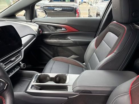 Used 2024 Chevrolet Equinox EV RS image 21