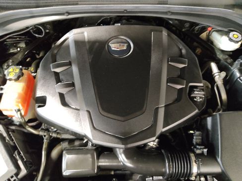 Used 2018 Cadillac CTS Luxury image 30