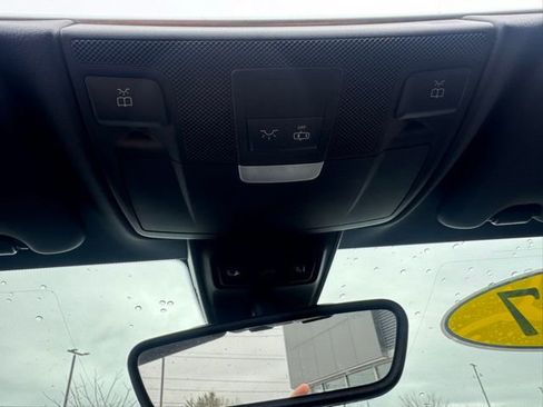 Used 2017 Mercedes-Benz C 300 4MATIC Cabriolet image 35