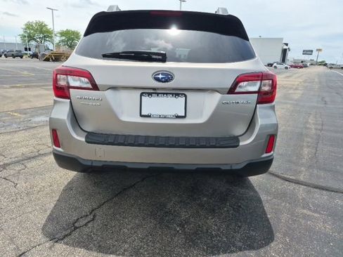 Used 2015 Subaru Outback 2.5i Limited AWD/4WD image 6