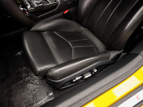 Used 2021 Audi R8 V10 w/ Premium Package image 33