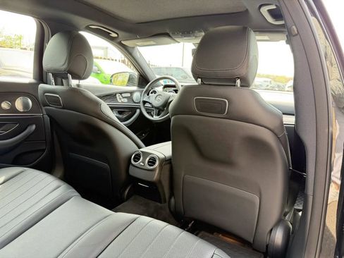 Used 2018 Mercedes-Benz E 300 4MATIC image 26