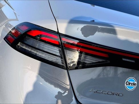 Used 2025 Honda Accord SE image 26